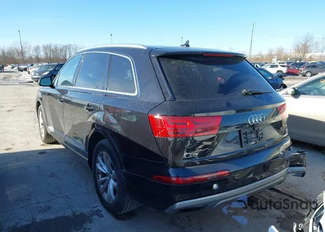 2017 Audi Q7 3.0T Premium z USA, uszkodzony, nr VIN WA1LAAF73HD033688